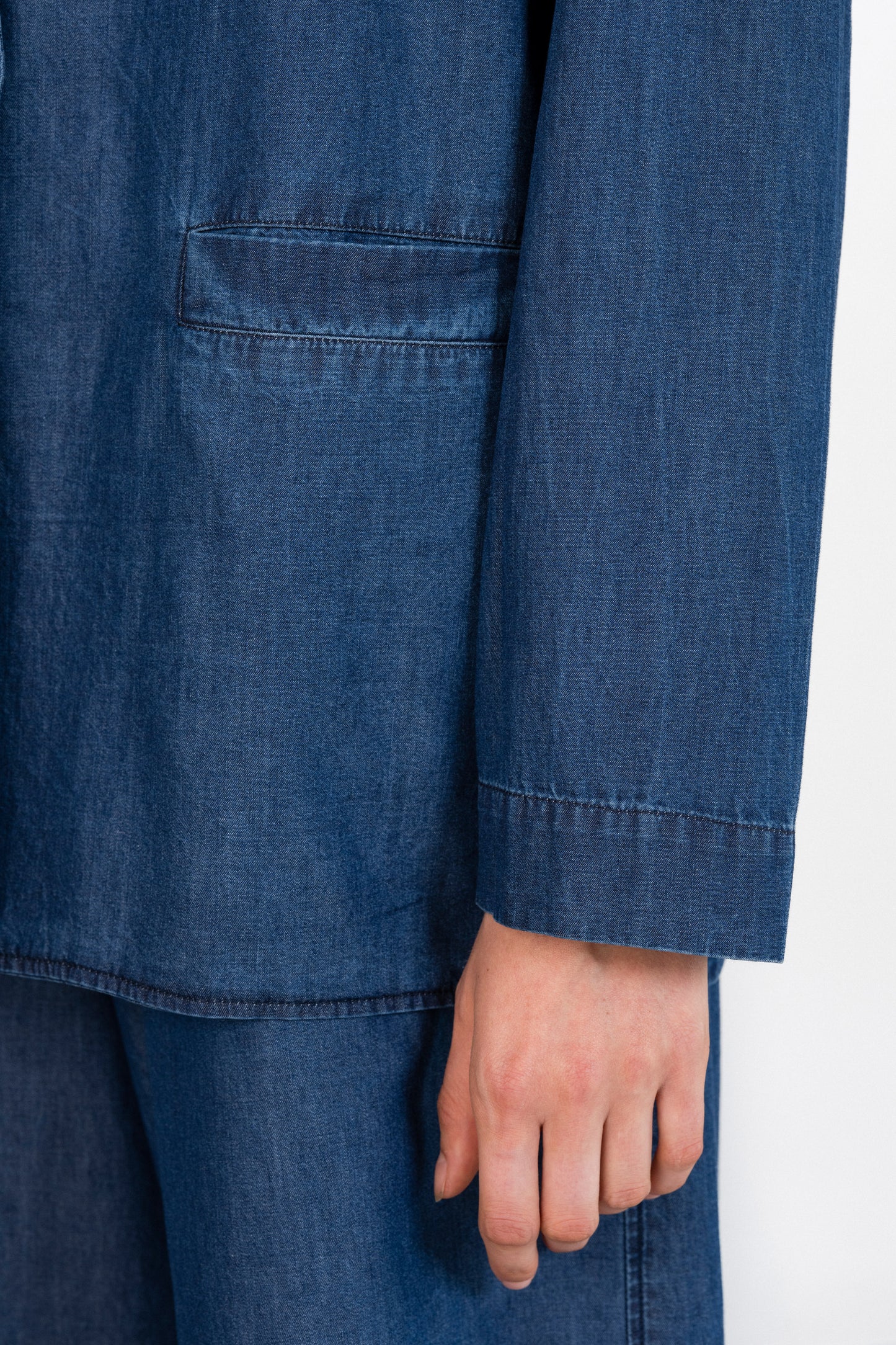 LIGHT DENIM BLAZER