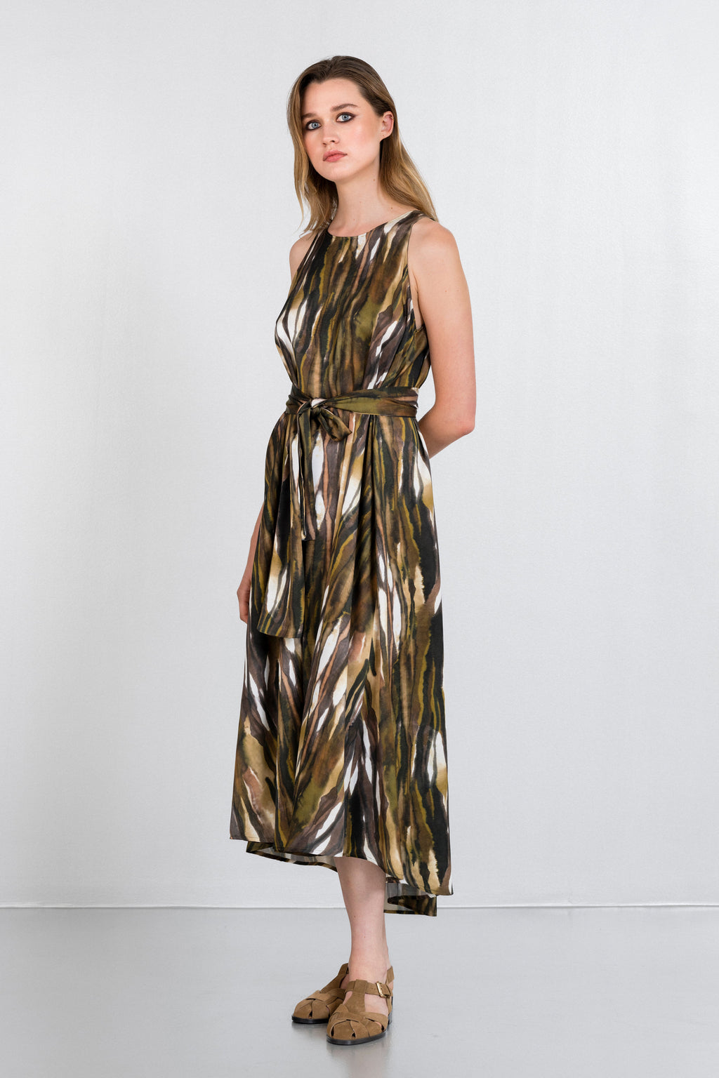 SATIN PRINT HALTER NECK DRESS