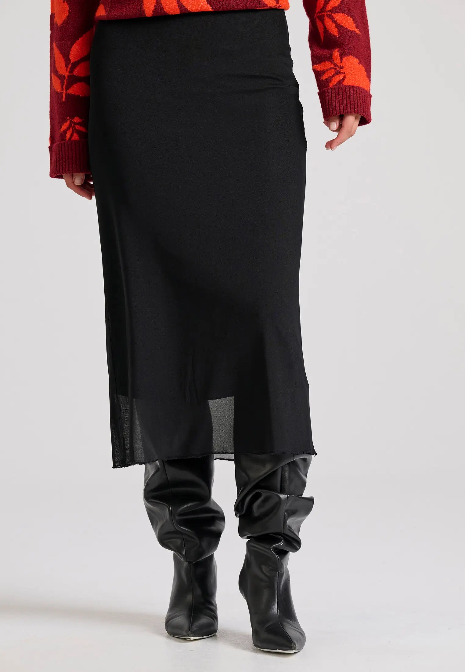 Μονοχρωμη μιντι φουστα