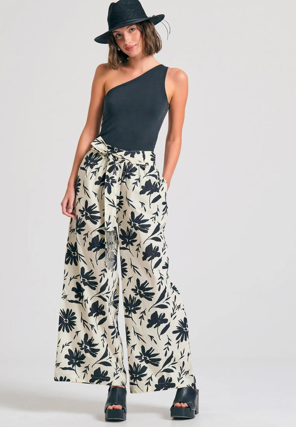 Wide leg εμπριμε παντελονα με exotic τυπωμα