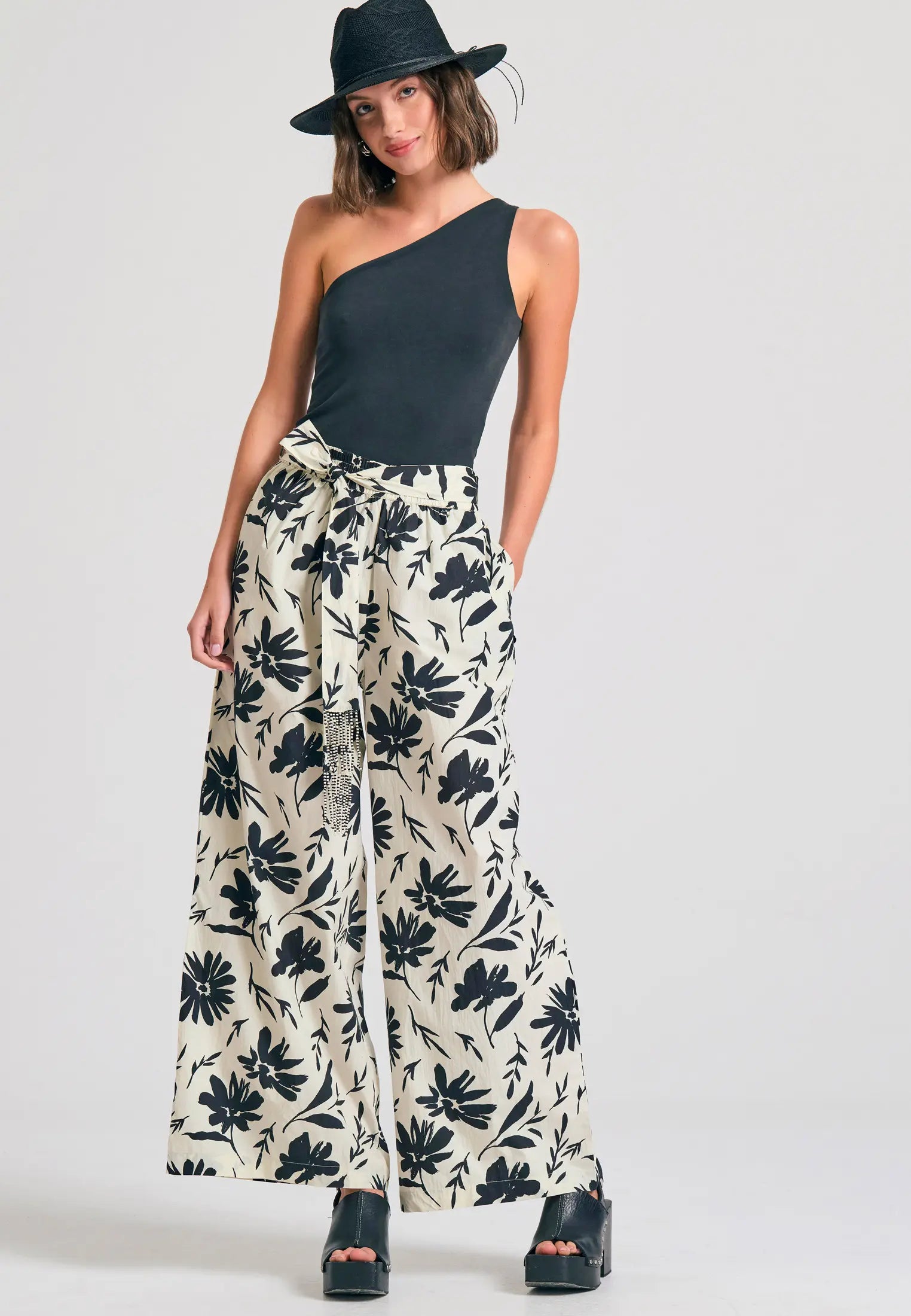 Wide leg εμπριμε παντελονα με exotic τυπωμα