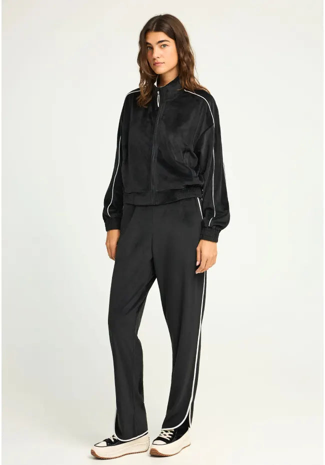 Βελουτε παντελονι φορμας με ριγα μαυρο