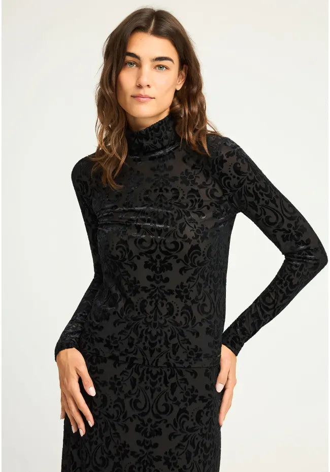 Μπλουζα ζιβαγκο μαυρη με βελουδο