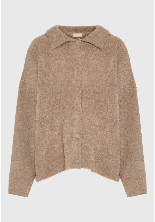 Γυναικεία ζακέτα μπεζ σε fleece ύφανση με κουμπιά