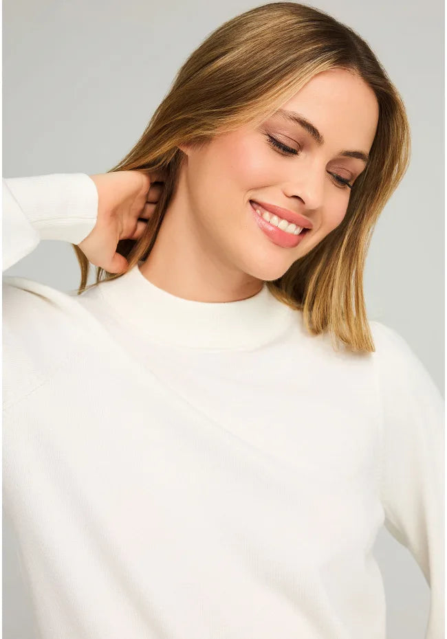 Γυναικειο πλεκτο με bishop μανικια ασπρο