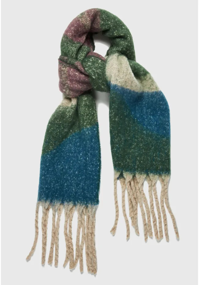 Κασκολ με σχεδιο και κροσσια