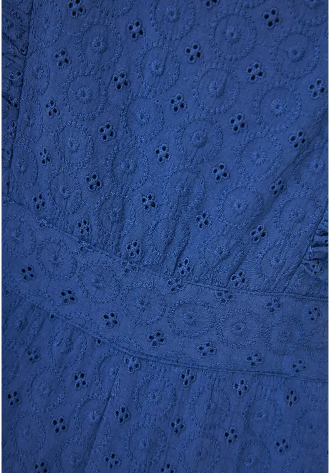 Γυναικεια embroidery ολοσωμη φορμα