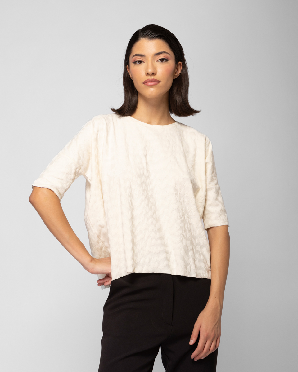 Ecru blouse in jacquard fabric
