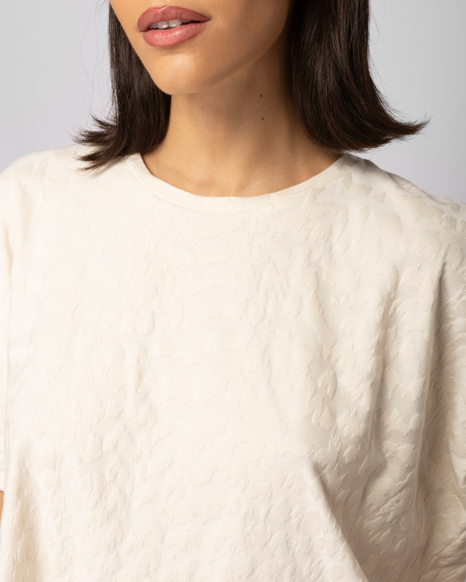 Ecru blouse in jacquard fabric