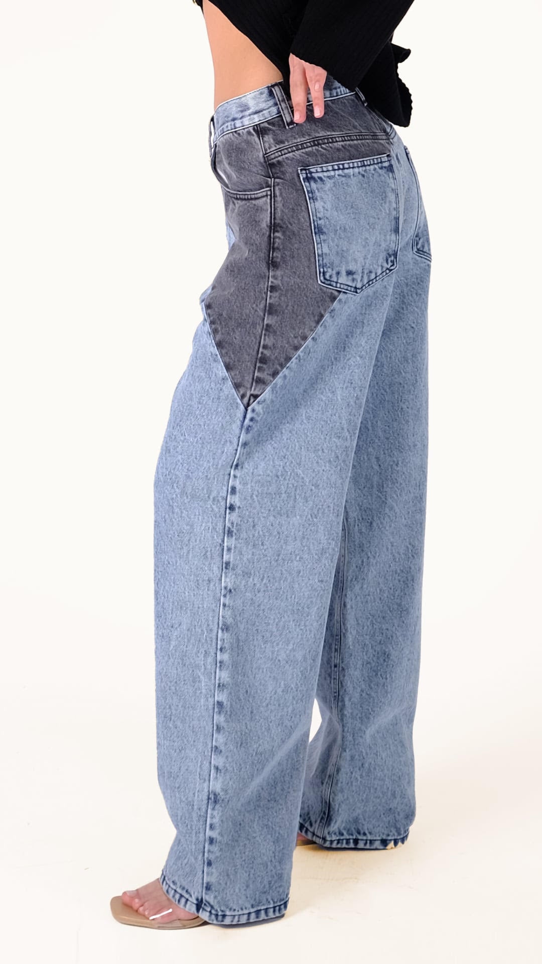 Natalie Barrel τζιν σε loose fit γραμμη